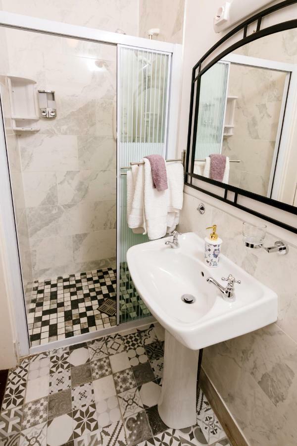 Bed and Breakfast Eagle Heights Инишкрон Экстерьер фото